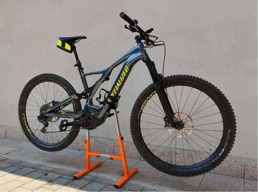 Cavalletto centrale manutenzione e-bike, regolabile e universale MiTseven

